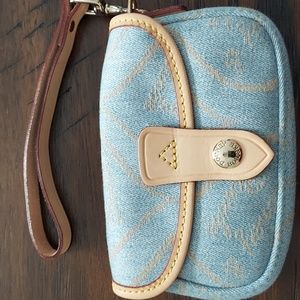 Dooney and Bourke wristlet